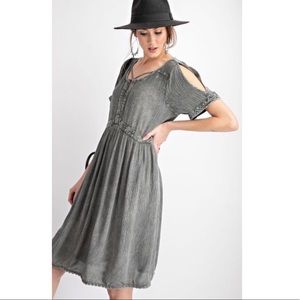$ FIRM 🌷Ash Cold Shoulder Mineral Washed Dress